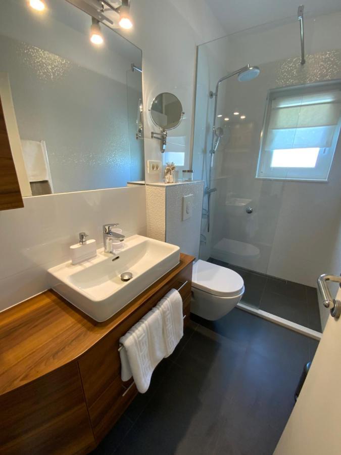 Park View Apartments Kastela Luaran gambar